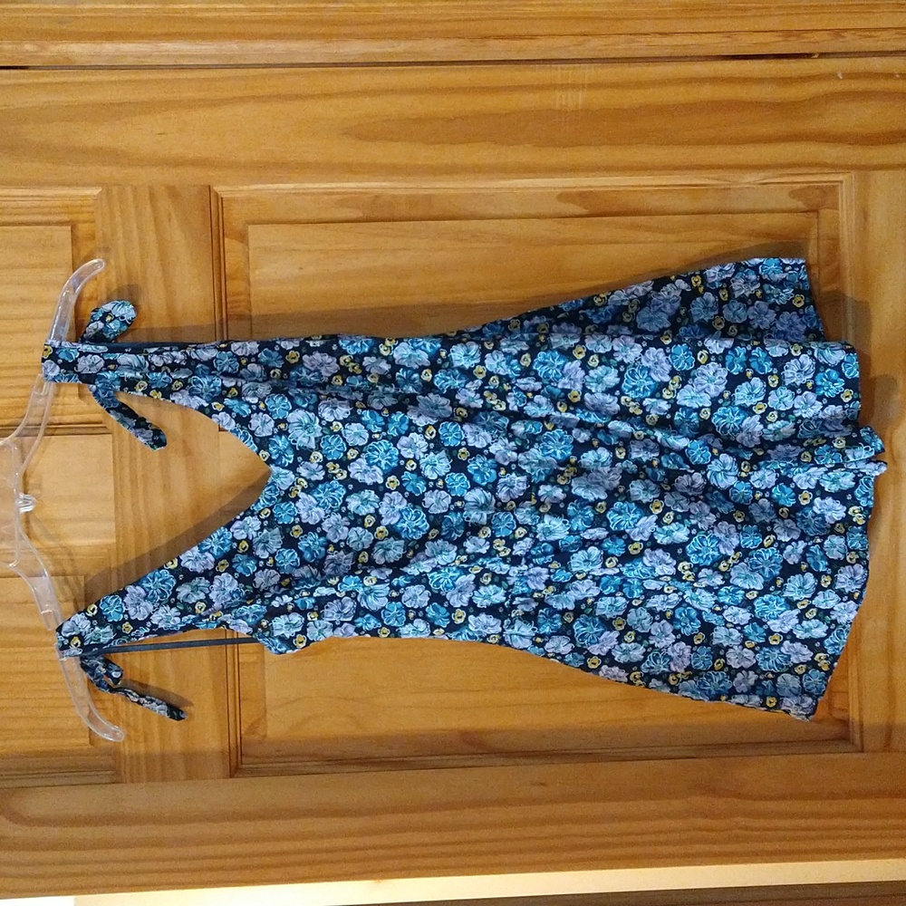 NWOT Cute little flowered romper